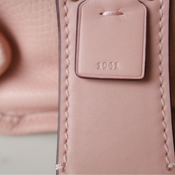 Coach Rogue 30 - Picture 6 of 16